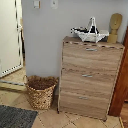 Gazde/Camere de închiriat стая за двама в град бургас. *